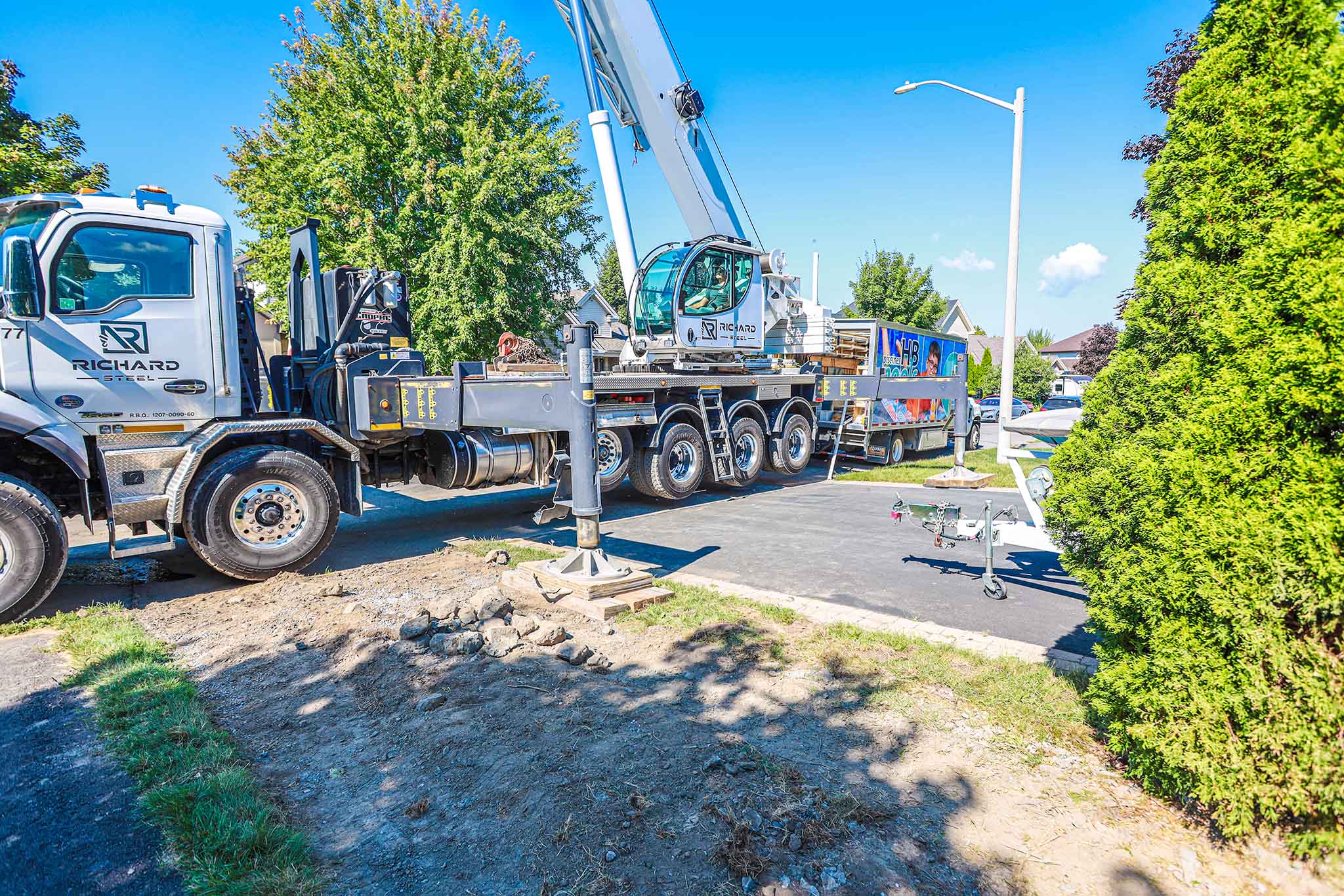 Commercial Crane Getting Ready to Move Fiberglass Pool in Clarence-Rockland