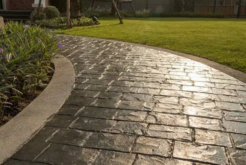 Stamped concrete pathway & concrete boarder.